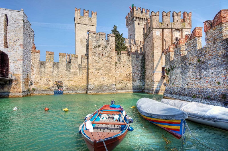 castello-sirmione-lago-di-garda_800x530